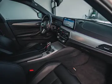 BMW M5 Competition LCI  ALPINWEISS PANO