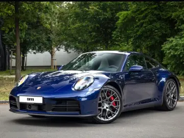 Porsche 992 911 Carrera 4S InnoDrive Surround-View BOSE