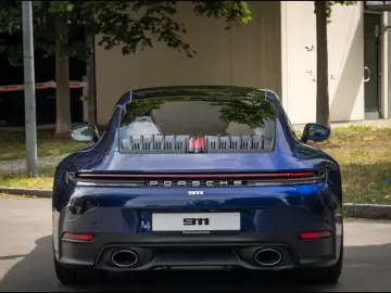 Porsche 992 911 Carrera 4S InnoDrive Surround-View BOSE