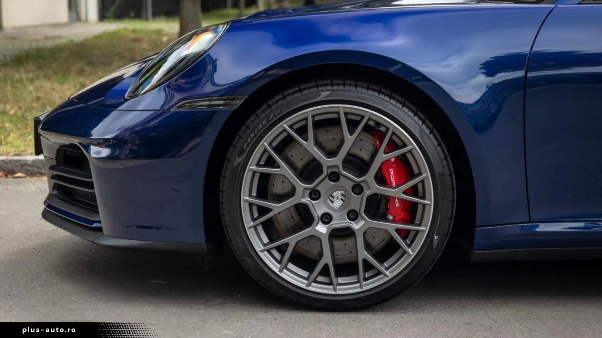 Porsche 992 911 Carrera 4S InnoDrive Surround-View BOSE