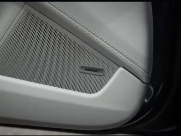 Porsche 992 911 Carrera 4S InnoDrive Surround-View BOSE