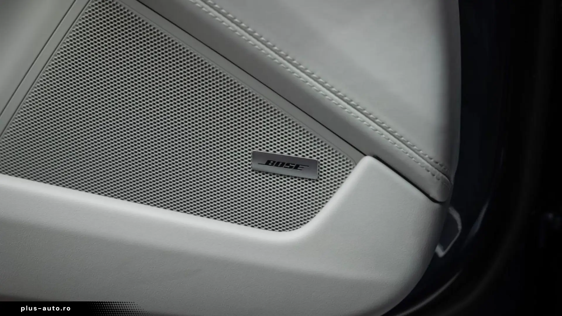 Porsche 992 911 Carrera 4S InnoDrive Surround-View BOSE