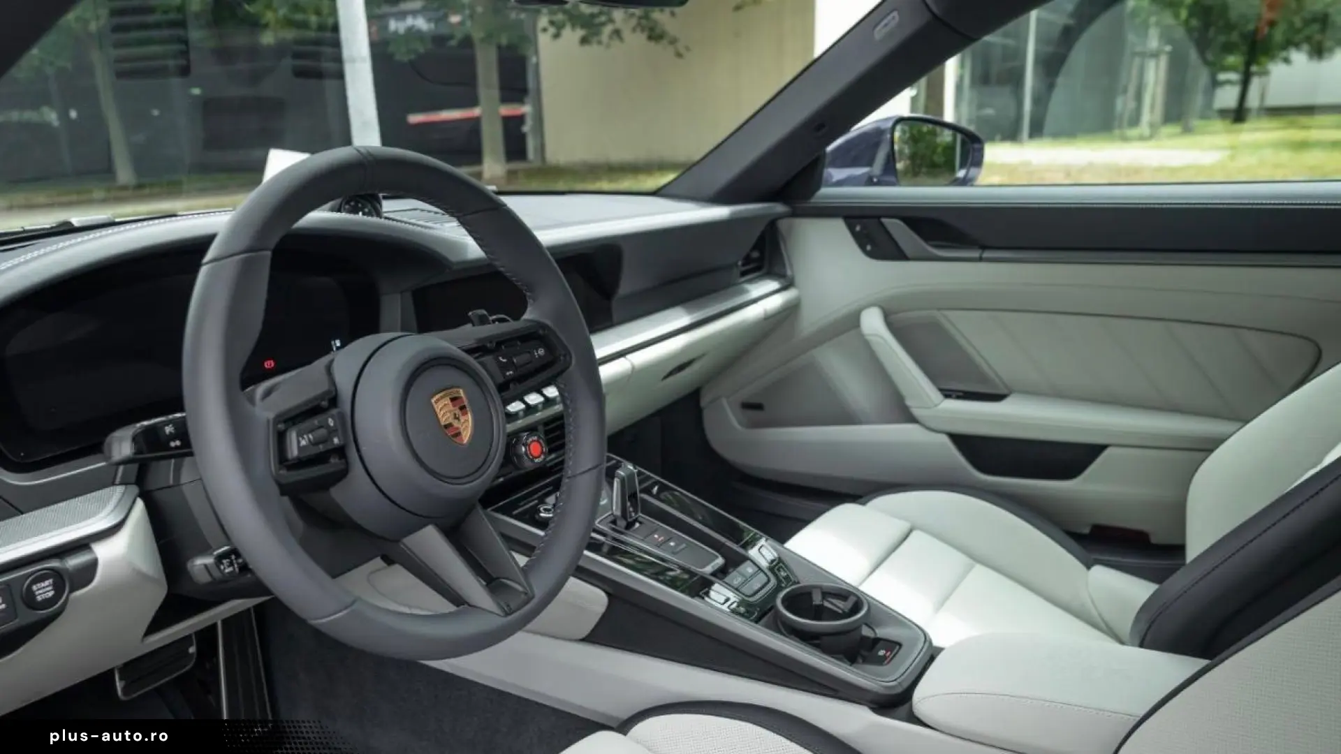 Porsche 992 911 Carrera 4S InnoDrive Surround-View BOSE