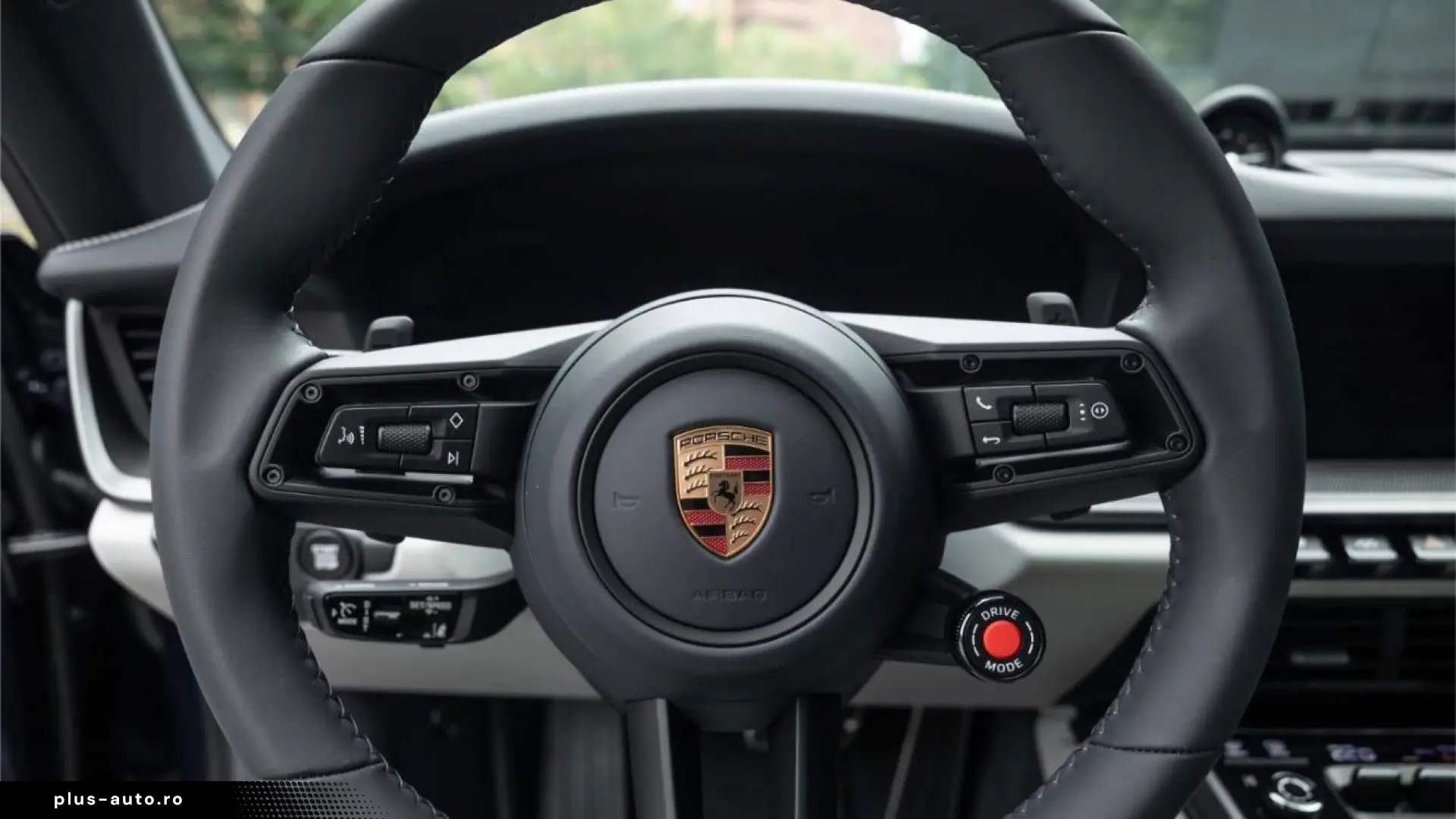 Porsche 992 911 Carrera 4S InnoDrive Surround-View BOSE