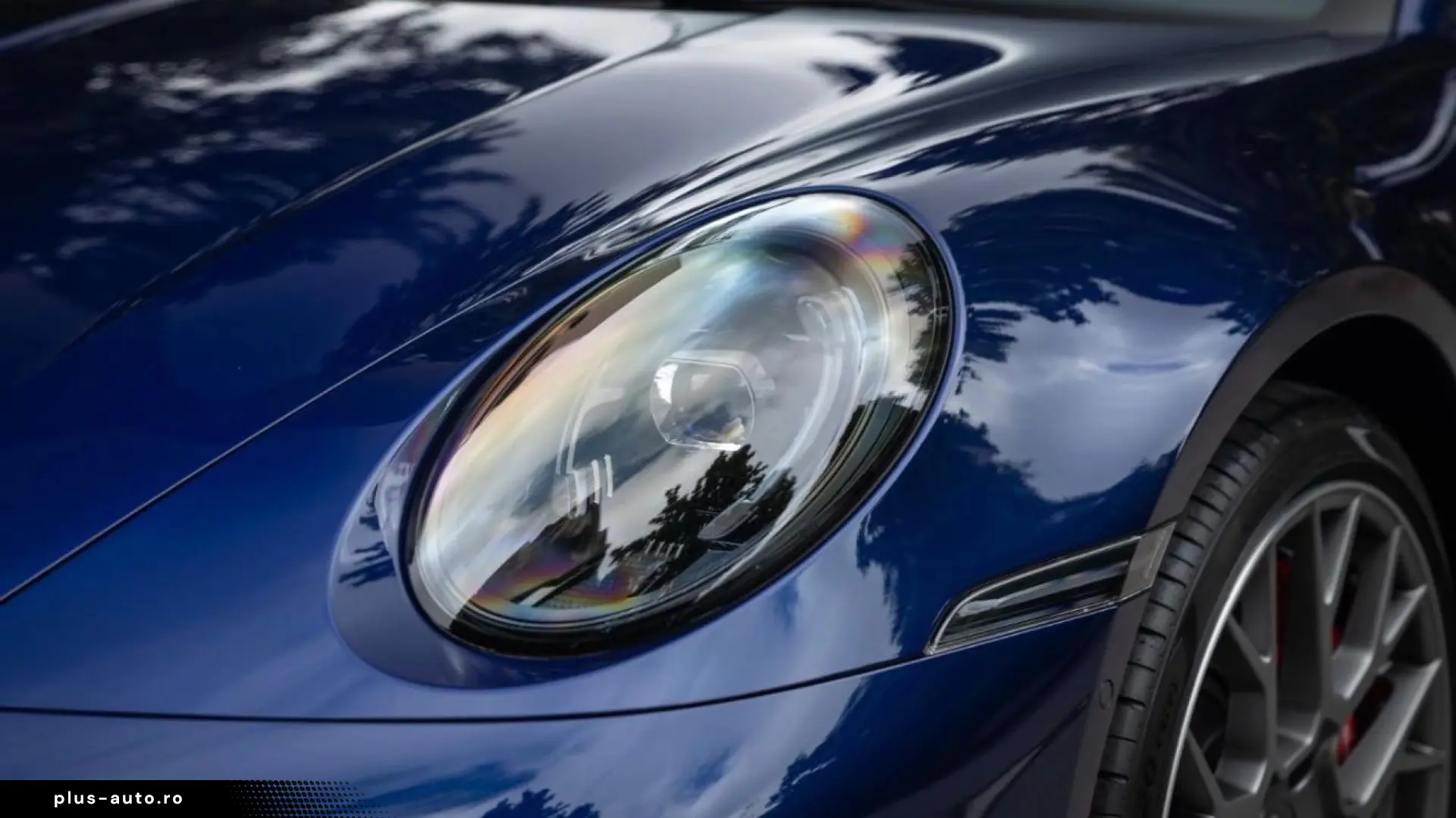 Porsche 992 911 Carrera 4S InnoDrive Surround-View BOSE