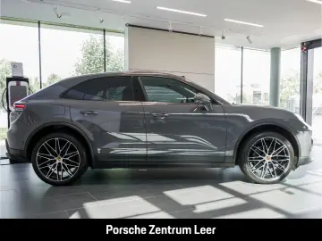 PORSCHE Macan Electric 4 AHK ACC Burmester Luftfed. Surr