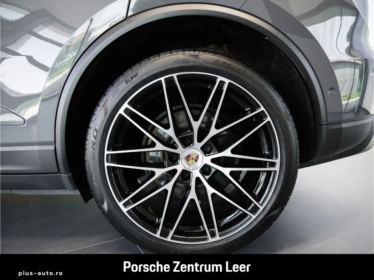 PORSCHE Macan Electric 4 AHK ACC Burmester Luftfed. Surr