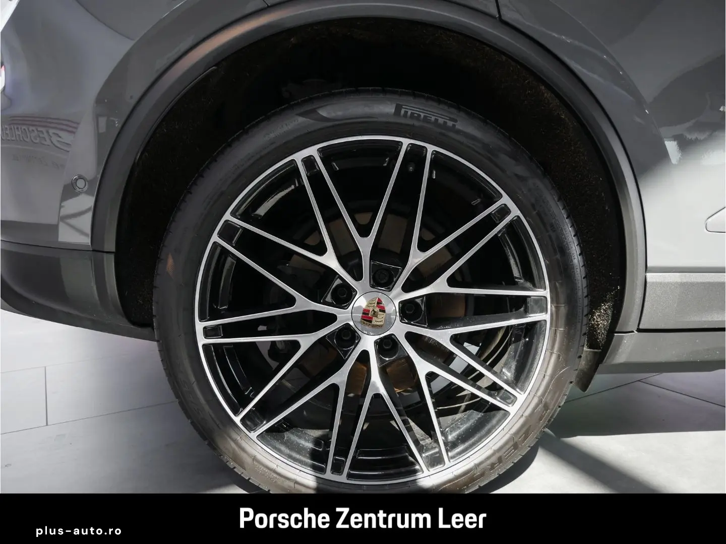 PORSCHE Macan Electric 4 AHK ACC Burmester Luftfed. Surr
