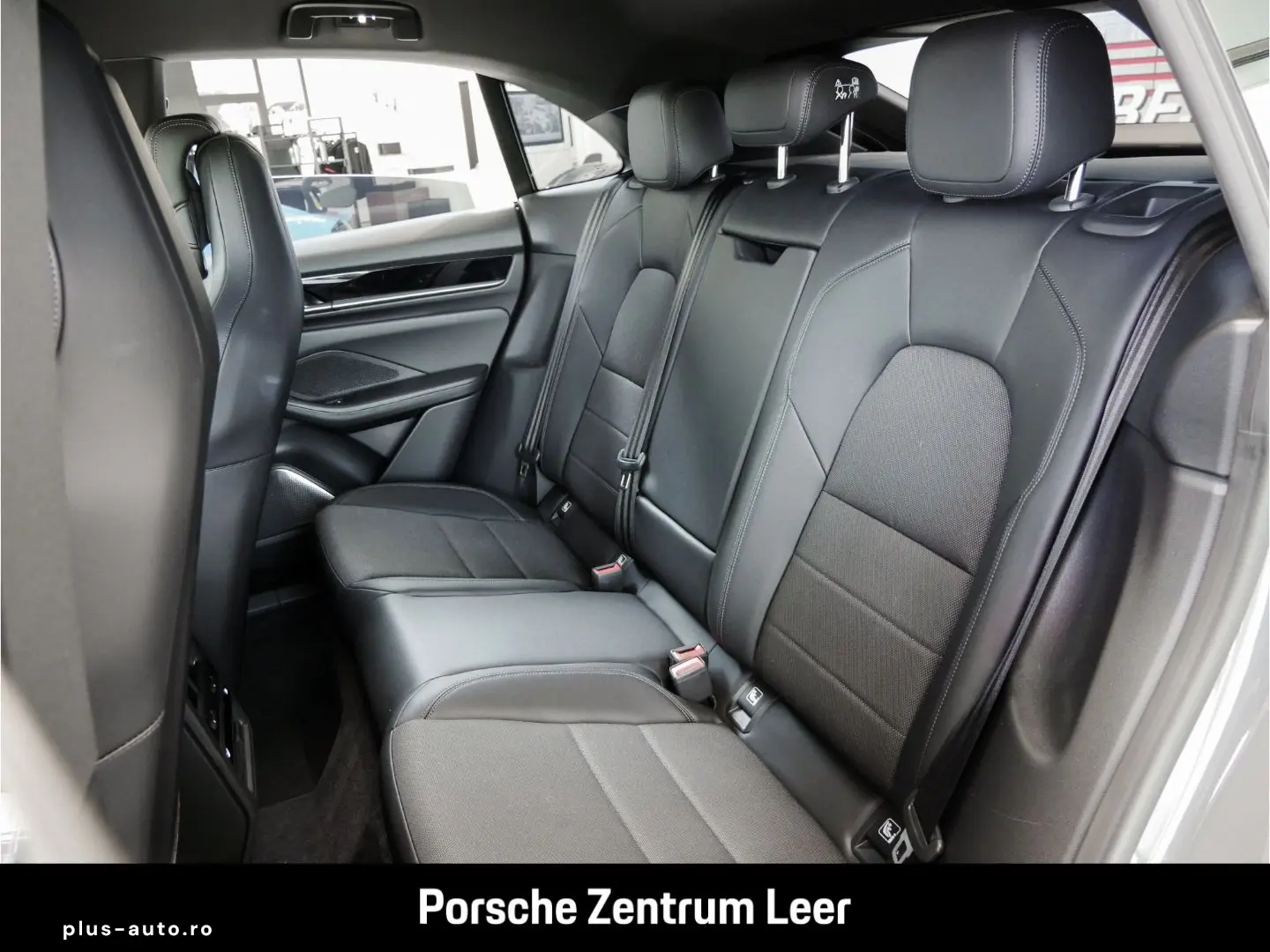 PORSCHE Macan Electric 4 AHK ACC Burmester Luftfed. Surr