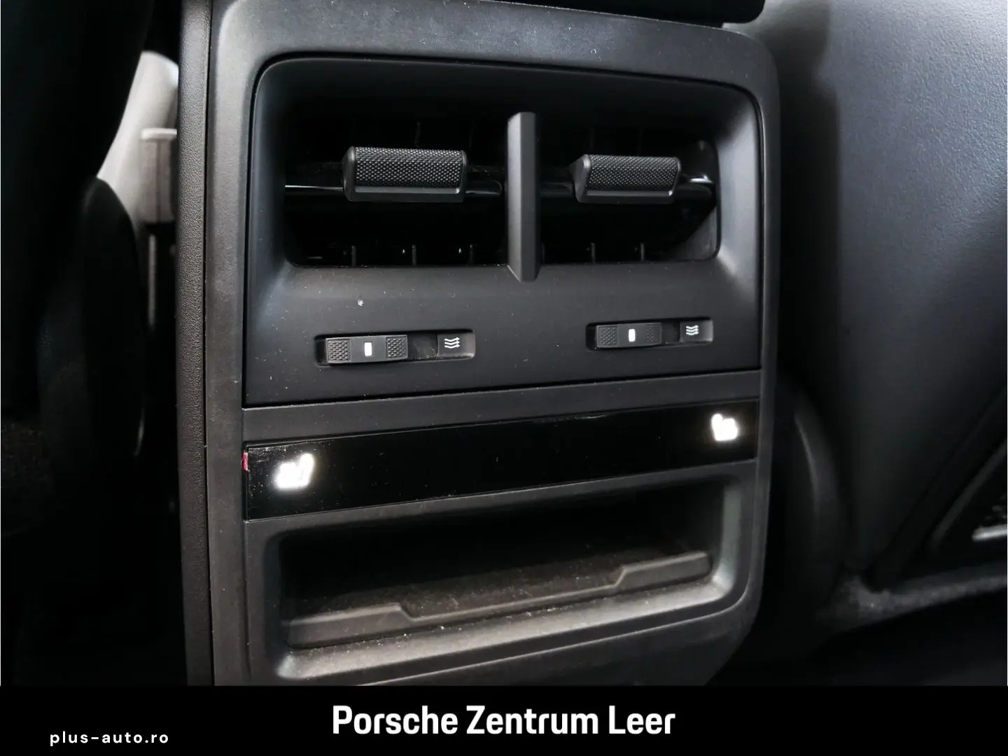 PORSCHE Macan Electric 4 AHK ACC Burmester Luftfed. Surr