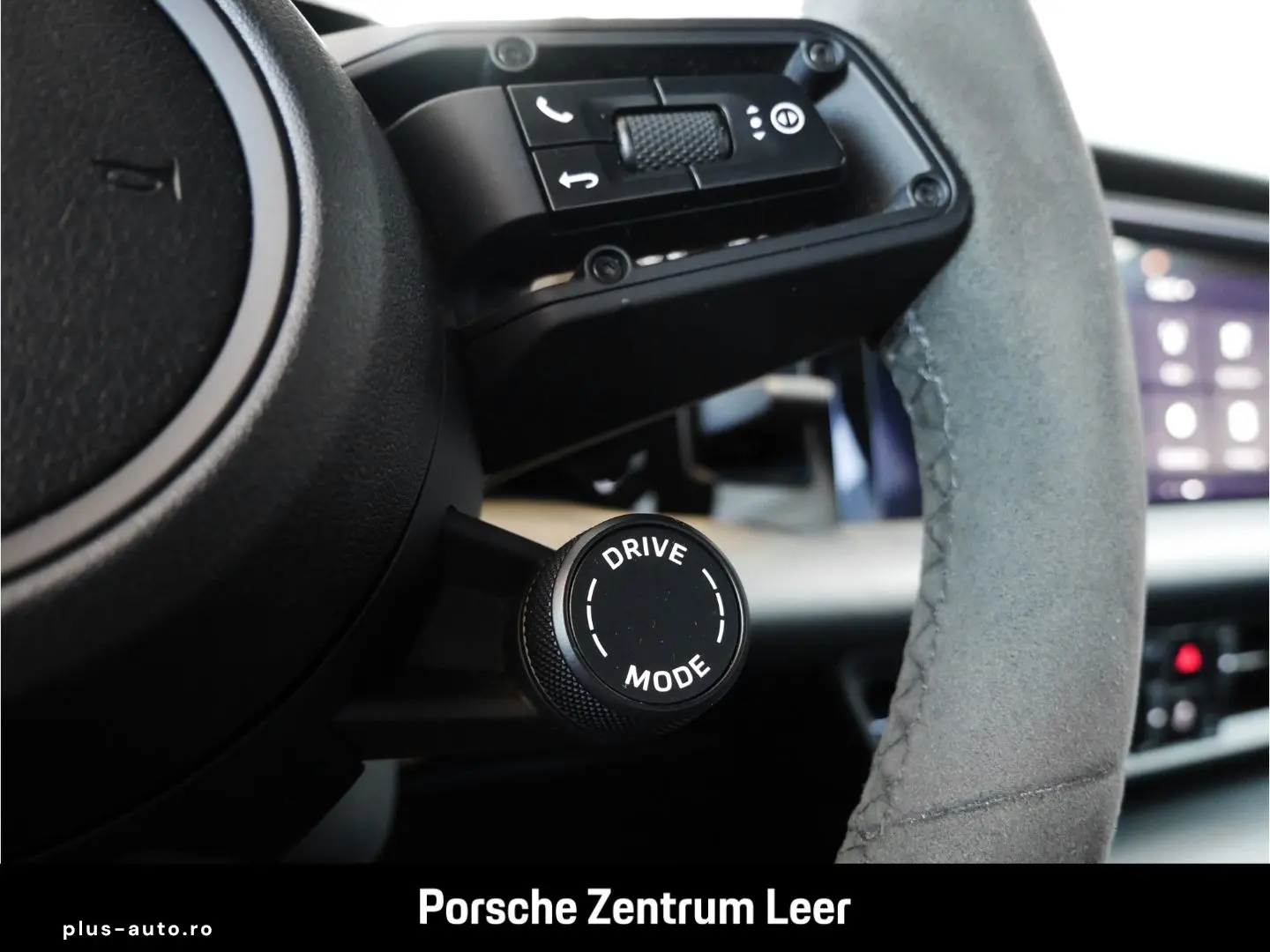 PORSCHE Macan Electric 4 AHK ACC Burmester Luftfed. Surr