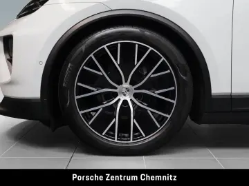 PORSCHE Macan 4 Electric Sitzbelüft.;Sport-Chrono;BOSE;1