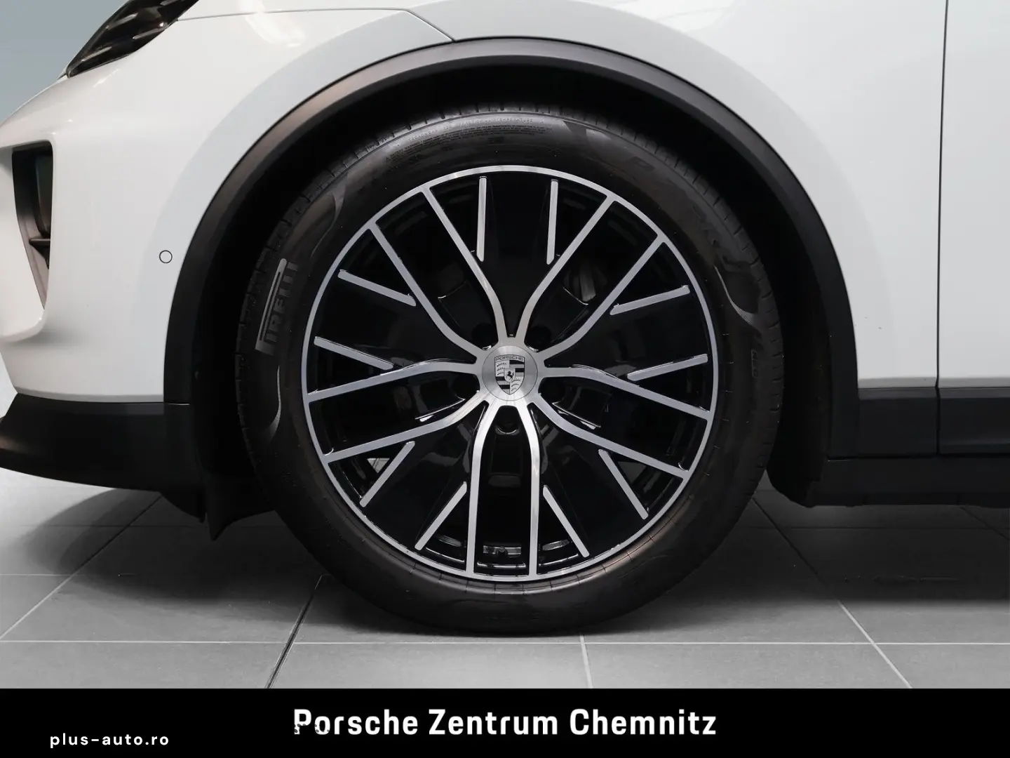 PORSCHE Macan 4 Electric Sitzbelüft.;Sport-Chrono;BOSE;1