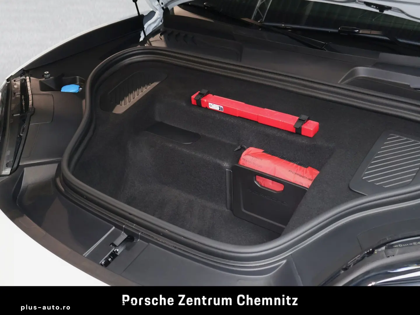 PORSCHE Macan 4 Electric Sitzbelüft.;Sport-Chrono;BOSE;1