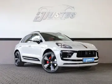 PORSCHE Macan T 360  PANO AHK 4xSHZ SBL LHZ BOSÉ TTW R21