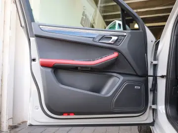 PORSCHE Macan T 360  PANO AHK 4xSHZ SBL LHZ BOSÉ TTW R21