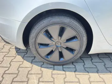 TESLA Model 3 Premium Long Range Dual AWD  6.000 km