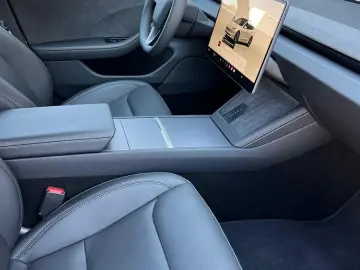 TESLA Model 3 Premium Long Range Dual AWD  6.000 km