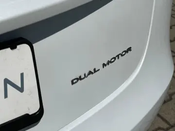 TESLA Model 3 Premium Long Range Dual AWD  6.000 km