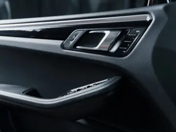 PORSCHE Macan BOSE ACC NAVI 360 Vent Sitze LED