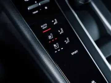 PORSCHE Macan BOSE ACC NAVI 360 Vent Sitze LED