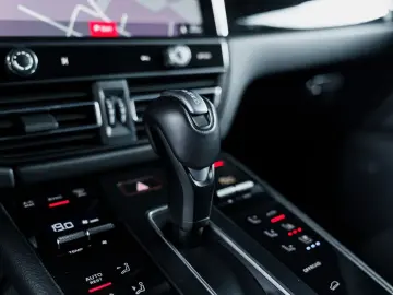 PORSCHE Macan BOSE ACC NAVI 360 Vent Sitze LED