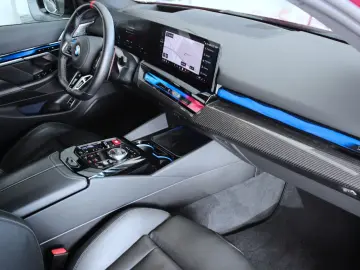 BMW M5 Limousine (G90)  A-LED B&W IconiGlow CARBON