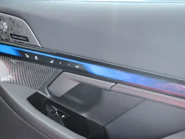 BMW M5 Limousine (G90)  A-LED B&W IconiGlow CARBON