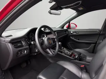 PORSCHE Macan   Luftfederung inkl. PASM   Surround View