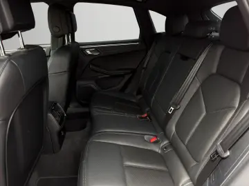 PORSCHE Macan   Luftfederung inkl. PASM   Surround View