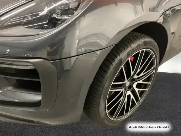 PORSCHE Macan S PASM Chrono Pano AHK