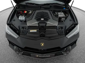 LAMBORGHINI Urus Performante Carbon Selezione
