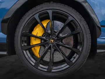 LAMBORGHINI Urus S   Big Interior Carbon   Rear Seat Ent.
