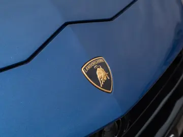 LAMBORGHINI Urus S   Big Interior Carbon   Rear Seat Ent.