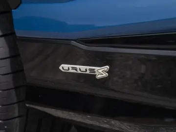 LAMBORGHINI Urus S   Big Interior Carbon   Rear Seat Ent.