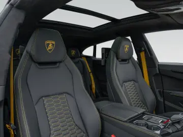 LAMBORGHINI Urus S   Big Interior Carbon   Rear Seat Ent.