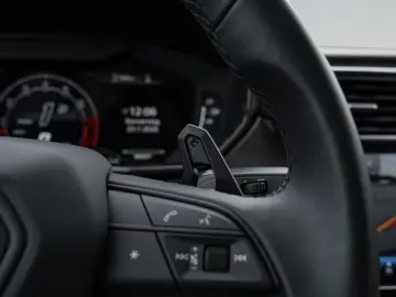 LAMBORGHINI Urus S   Big Interior Carbon   Rear Seat Ent.
