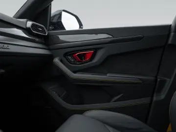 LAMBORGHINI Urus S   Big Interior Carbon   Rear Seat Ent.