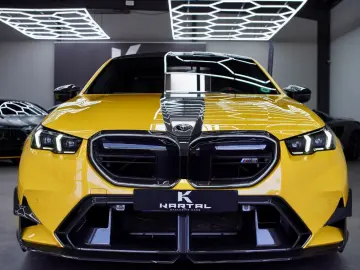 BMW M5 G60  SPEEDGELB CARBON  KERAMIK MPerformance