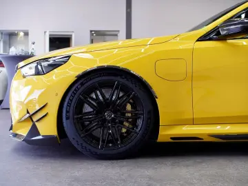 BMW M5 G60  SPEEDGELB CARBON  KERAMIK MPerformance