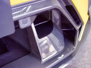 BMW M5 G60  SPEEDGELB CARBON  KERAMIK MPerformance