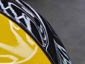BMW M5 G60  SPEEDGELB CARBON  KERAMIK MPerformance