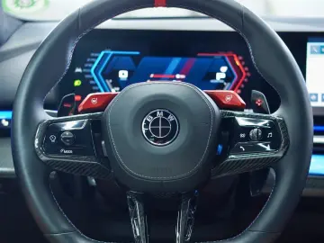 BMW M5 G60  SPEEDGELB CARBON  KERAMIK MPerformance