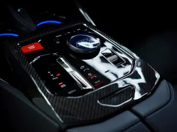 BMW M5 G60  SPEEDGELB CARBON  KERAMIK MPerformance