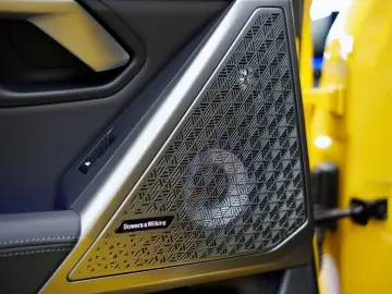 BMW M5 G60  SPEEDGELB CARBON  KERAMIK MPerformance