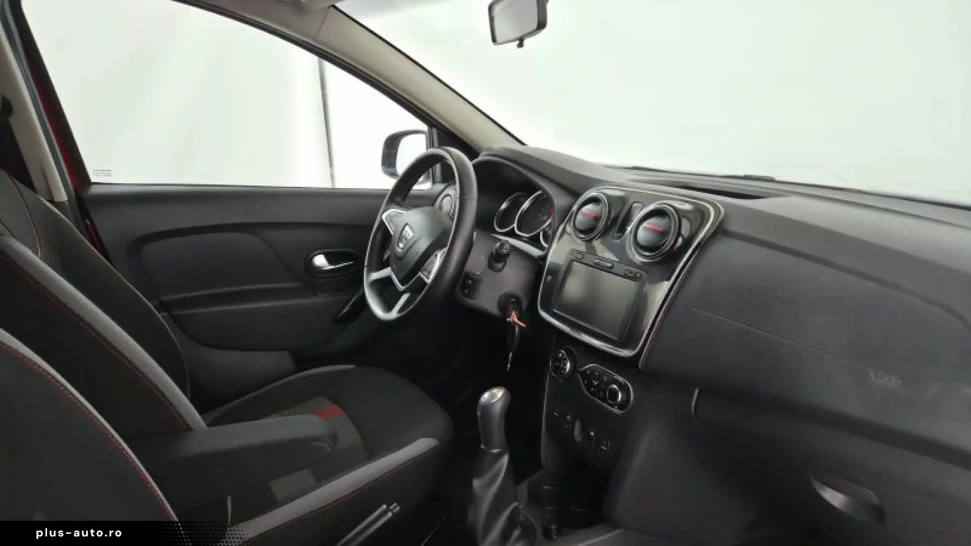 DACIA SANDERO 0.9 TCe 90CP Techroad