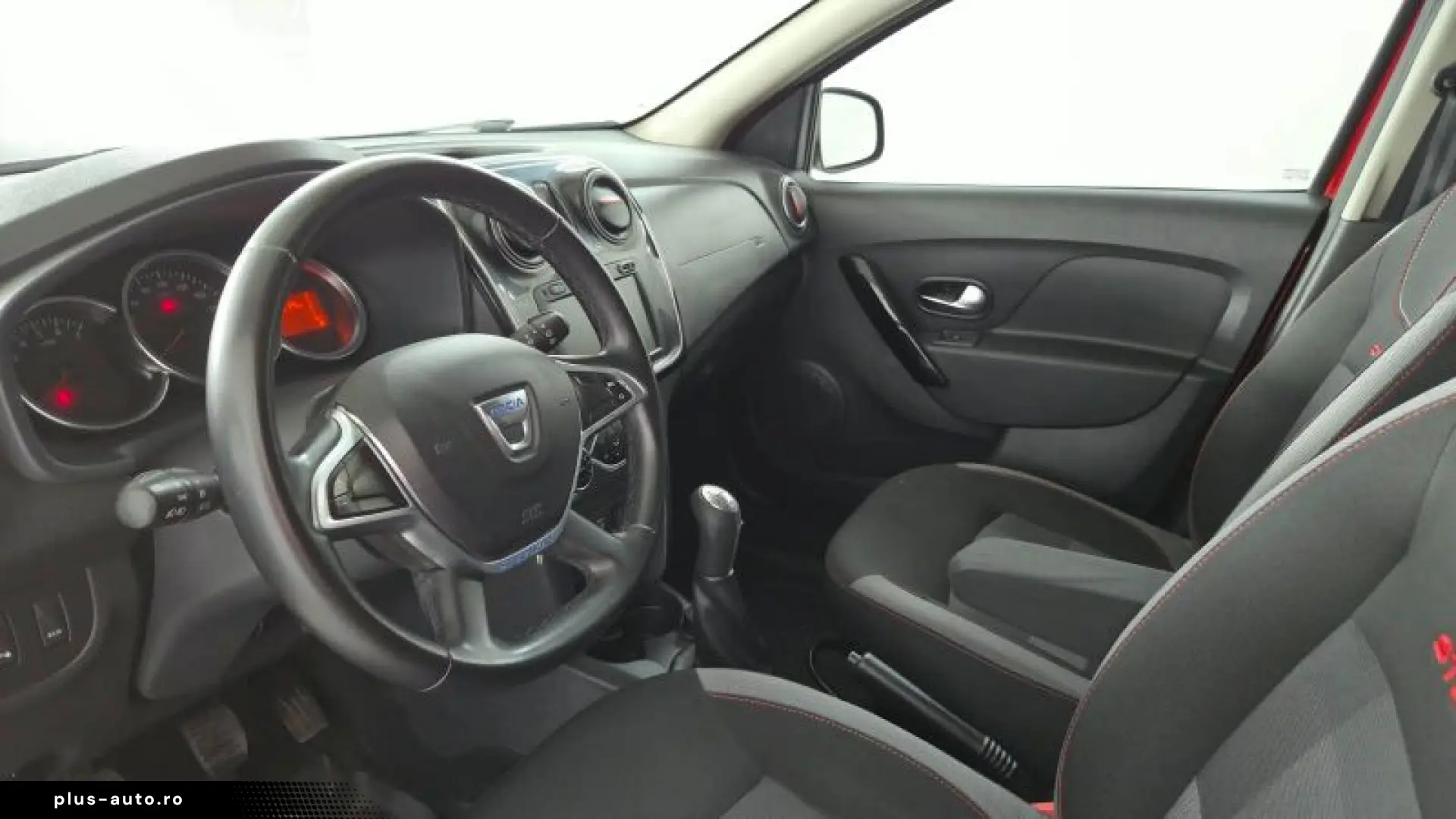 DACIA SANDERO 0.9 TCe 90CP Techroad