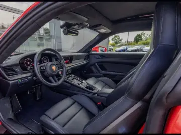Porsche 992 Carrera 4 GTS BOSE Lift LED-Matrix Hinterach