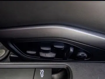 Porsche 992 Carrera 4 GTS BOSE Lift LED-Matrix Hinterach