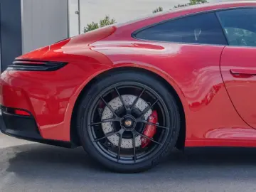 Porsche 992 Carrera 4 GTS BOSE Lift LED-Matrix Hinterach
